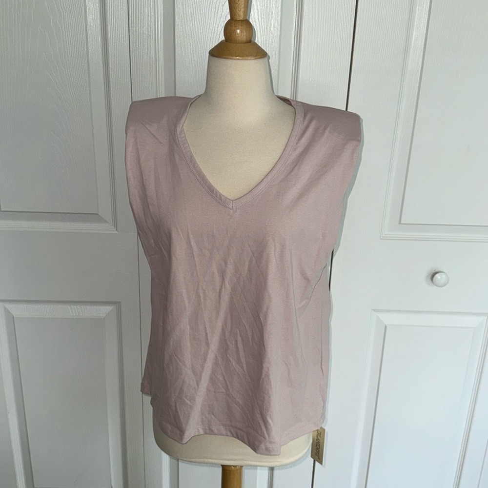 Blank NYC t shirt size Med